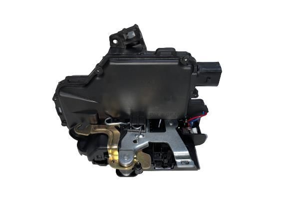 ARKA SAĞ KAPI KİLİDİ / GOLF 4 - BORA(98-01)-PASSAT(97-02)-LEON(00-06) / 3B4839016A