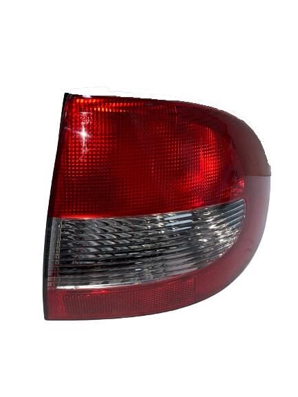 Sağ Dış Stop Lambası Pleksan 3360 Renault Megane I OEM 7700428058