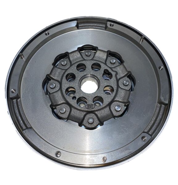 VOLANT / TRAFİC 3 - VİTO W447 - VİVARO 14> 1.6 DCI / 123000636R - 415079610