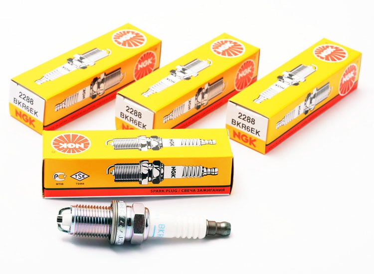 Ateşleme Bujisi 4'lü Set NGK 2288 BMW E34 E36 E38 E39 M43 M42 M44 M50 M52 M60 M62 OEM 12129063428