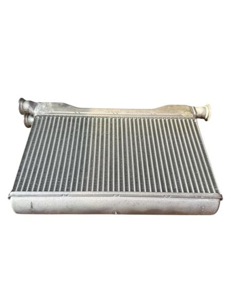 KALORİFER RADYATÖRÜ/BMW F06-F07-F10-F11-F18-F12-F13-F01-F02(10-17)/ 64119163330