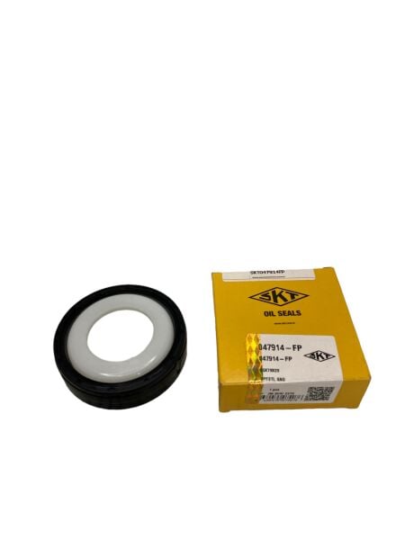 Ön Krank Keçesi SKT 047914FP BMW E46 E81 E82 E87 E90 E91 E92 E60 E61 E84 E83 N40 N42 N43 N45 N46 OEM 11117511396