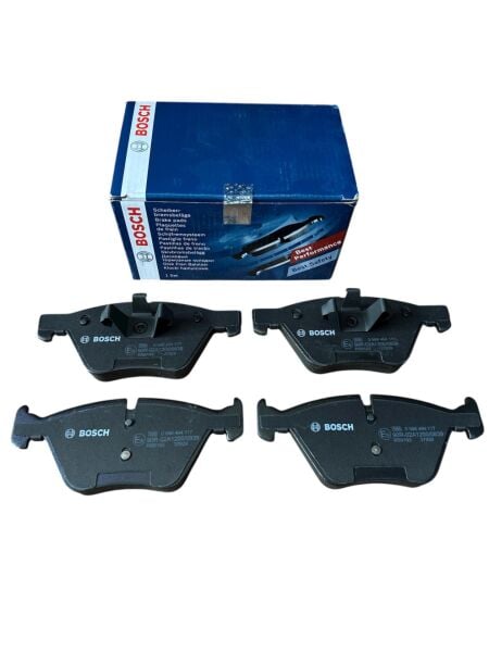 ÖN FREN BALATASI /BMW-E81-E82-E87-E88-E90-E92-E93 (05-11)/0986494117-34116777772